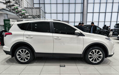 Toyota RAV4, 2017 год, 2 770 000 рублей, 5 фотография