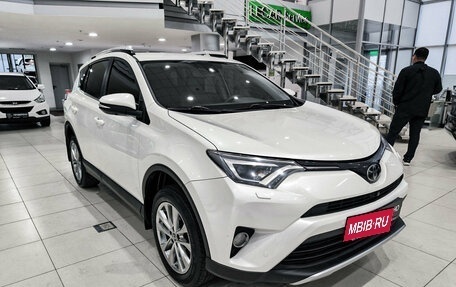 Toyota RAV4, 2017 год, 2 770 000 рублей, 3 фотография