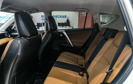 Toyota RAV4, 2017 год, 2 770 000 рублей, 15 фотография