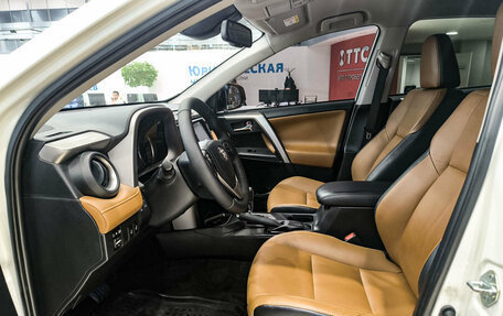 Toyota RAV4, 2017 год, 2 770 000 рублей, 20 фотография