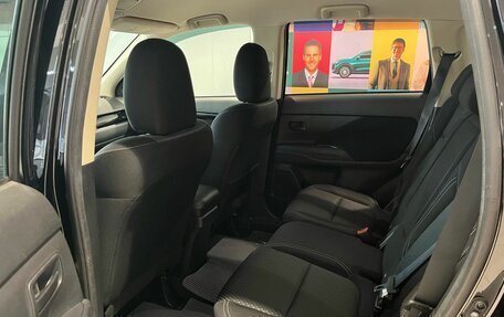 Mitsubishi Outlander III рестайлинг 3, 2020 год, 2 099 000 рублей, 16 фотография
