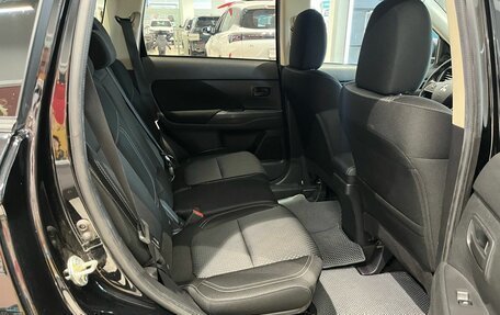 Mitsubishi Outlander III рестайлинг 3, 2020 год, 2 099 000 рублей, 17 фотография