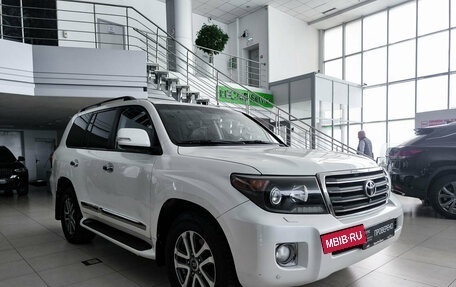 Toyota Land Cruiser 200, 2015 год, 4 250 000 рублей, 6 фотография