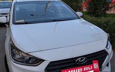 Hyundai Solaris II рестайлинг, 2017 год, 870 000 рублей, 3 фотография