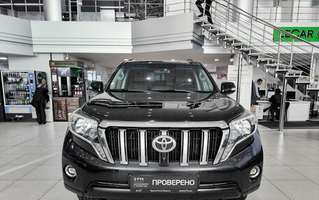 Toyota Land Cruiser Prado 150 рестайлинг 2, 2014 год, 3 200 000 рублей, 2 фотография
