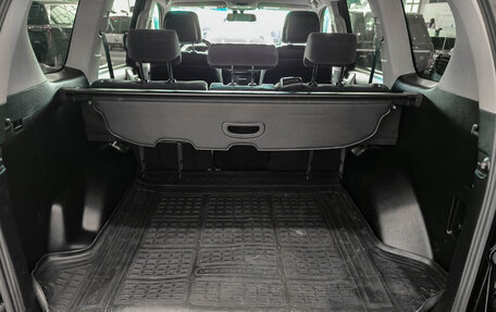 Toyota Land Cruiser Prado 150 рестайлинг 2, 2014 год, 3 200 000 рублей, 12 фотография