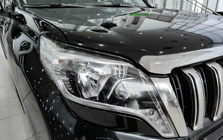 Toyota Land Cruiser Prado 150 рестайлинг 2, 2014 год, 3 200 000 рублей, 21 фотография