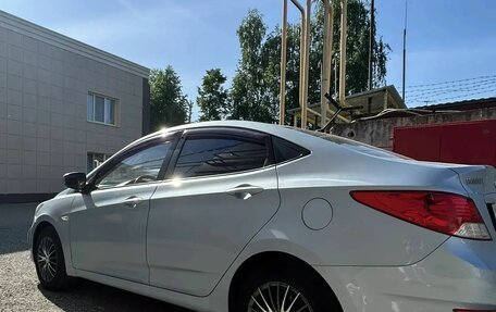 Hyundai Solaris II рестайлинг, 2014 год, 700 000 рублей, 2 фотография