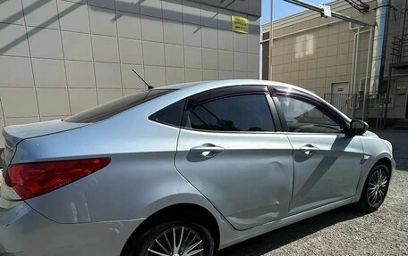 Hyundai Solaris II рестайлинг, 2014 год, 700 000 рублей, 7 фотография
