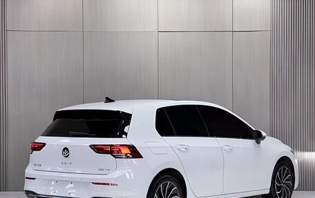 Volkswagen Golf VIII, 2023 год, 2 000 757 рублей, 11 фотография