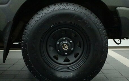 Toyota Land Cruiser 80 рестайлинг, 1992 год, 3 995 000 рублей, 6 фотография