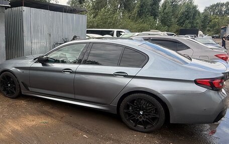 BMW 5 серия, 2018 год, 3 300 000 рублей, 3 фотография