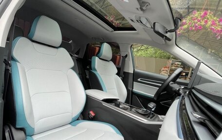 Geely Emgrand, 2023 год, 2 050 000 рублей, 8 фотография