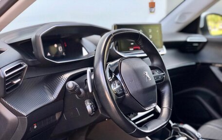 Peugeot 2008 II, 2021 год, 1 730 000 рублей, 9 фотография