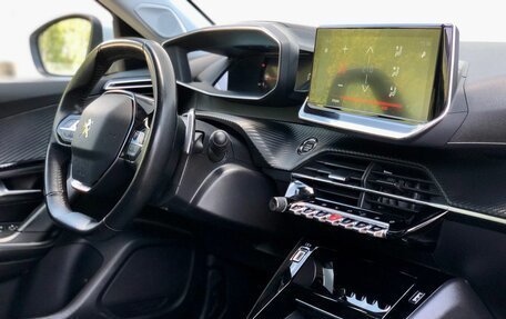 Peugeot 2008 II, 2021 год, 1 730 000 рублей, 10 фотография