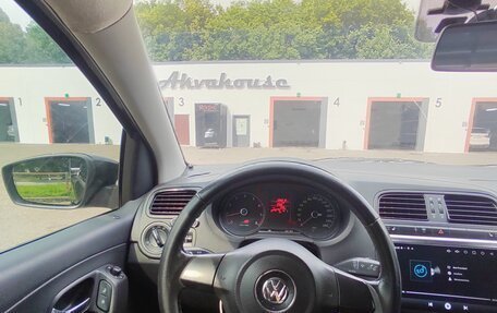 Volkswagen Polo VI (EU Market), 2013 год, 670 000 рублей, 2 фотография