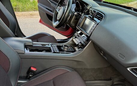Jaguar XE I рестайлинг, 2018 год, 2 300 000 рублей, 5 фотография