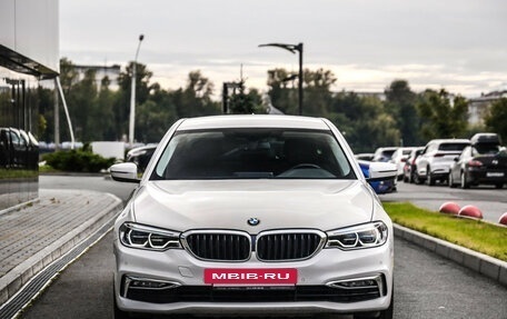 BMW 5 серия, 2018 год, 3 049 000 рублей, 4 фотография