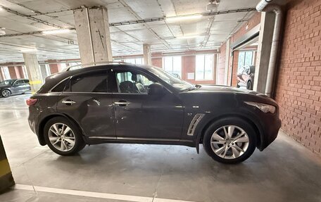 Infiniti QX70, 2016 год, 2 300 000 рублей, 4 фотография