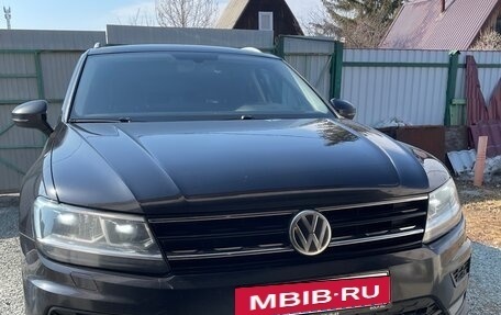 Volkswagen Tiguan II, 2018 год, 2 350 000 рублей, 4 фотография
