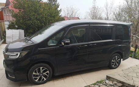 Honda Stepwgn IV, 2021 год, 2 850 000 рублей, 2 фотография
