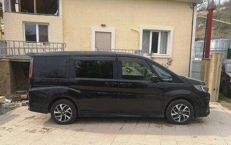 Honda Stepwgn IV, 2021 год, 2 850 000 рублей, 3 фотография