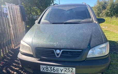 Opel Zafira A рестайлинг, 2001 год, 210 000 рублей, 1 фотография