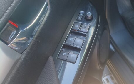 Toyota Hilux VIII, 2016 год, 3 170 000 рублей, 21 фотография