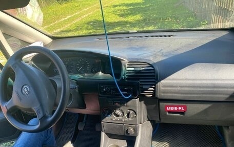 Opel Zafira A рестайлинг, 2001 год, 210 000 рублей, 9 фотография