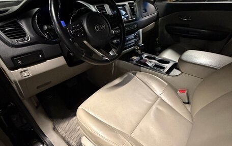 KIA Carnival III, 2019 год, 2 500 000 рублей, 15 фотография