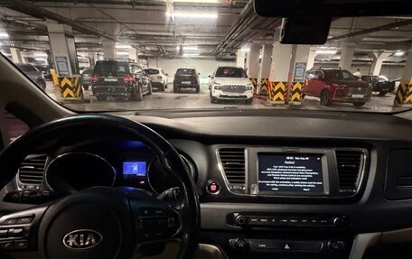 KIA Carnival III, 2019 год, 2 500 000 рублей, 13 фотография