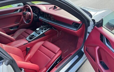 Porsche 911, 2021 год, 15 900 000 рублей, 11 фотография