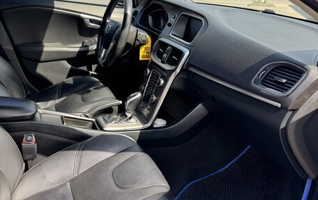 Volvo V40 II рестайлинг, 2015 год, 1 100 000 рублей, 3 фотография