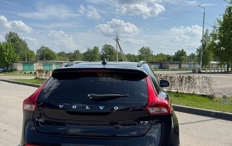 Volvo V40 II рестайлинг, 2015 год, 1 100 000 рублей, 2 фотография