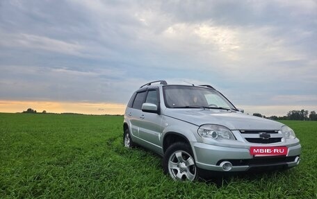 Chevrolet Niva I рестайлинг, 2012 год, 500 000 рублей, 2 фотография