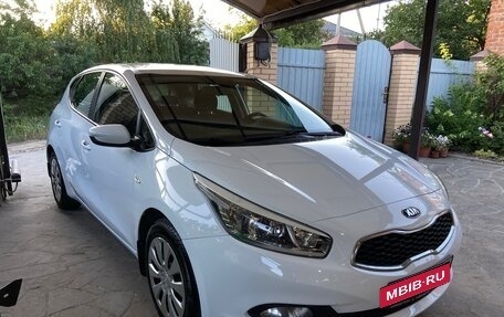 KIA cee'd III, 2014 год, 940 000 рублей, 2 фотография