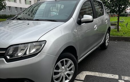 Renault Sandero II рестайлинг, 2014 год, 699 900 рублей, 3 фотография
