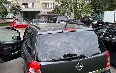 Opel Zafira B, 2011 год, 720 000 рублей, 2 фотография