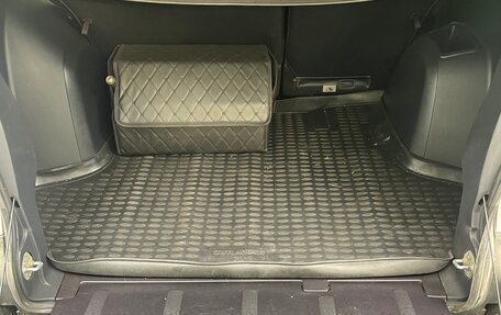 Mitsubishi Outlander III рестайлинг 3, 2010 год, 900 000 рублей, 7 фотография