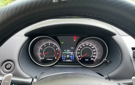 Mitsubishi Outlander III рестайлинг 3, 2010 год, 900 000 рублей, 9 фотография