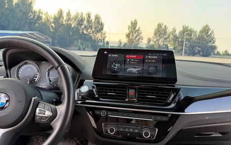 BMW 1 серия, 2022 год, 1 900 000 рублей, 10 фотография
