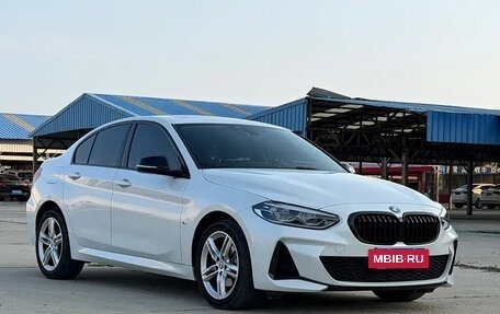 BMW 1 серия, 2022 год, 1 900 000 рублей, 3 фотография