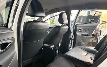Toyota Yaris XP150 рестайлинг, 2023 год, 1 150 000 рублей, 9 фотография