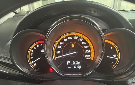 Toyota Yaris XP150 рестайлинг, 2023 год, 1 150 000 рублей, 10 фотография