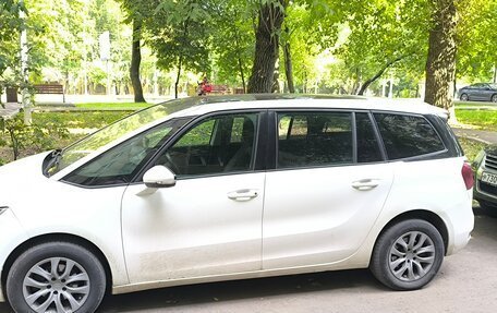 Citroen C4 Picasso II рестайлинг, 2017 год, 700 000 рублей, 4 фотография