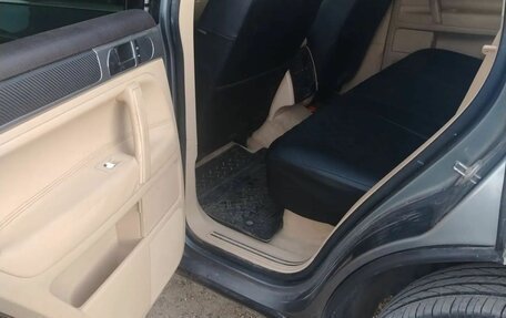 Volkswagen Touareg III, 2003 год, 880 000 рублей, 6 фотография