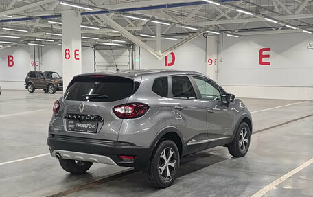 Renault Kaptur I рестайлинг, 2020 год, 1 499 000 рублей, 6 фотография
