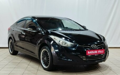Hyundai Avante, 2011 год, 900 000 рублей, 2 фотография