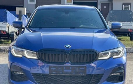 BMW 3 серия, 2019 год, 2 600 000 рублей, 2 фотография