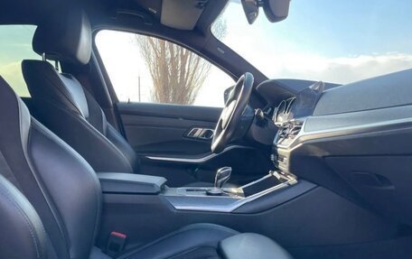 BMW 3 серия, 2019 год, 2 600 000 рублей, 10 фотография